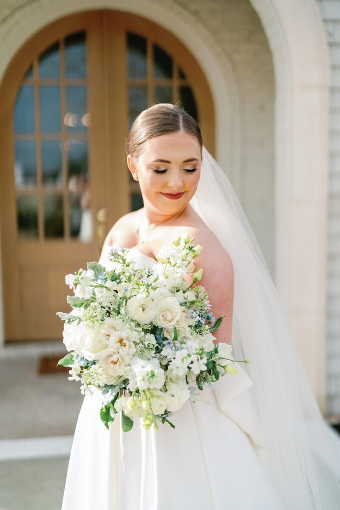 A Timeless Wedding at The Nest at Ruth Farms: Haley & Alex’s Beautiful Celebration 13 Elegant floral arrangements by Vella Nest Floral in Fort Worth, Texas wedding florist